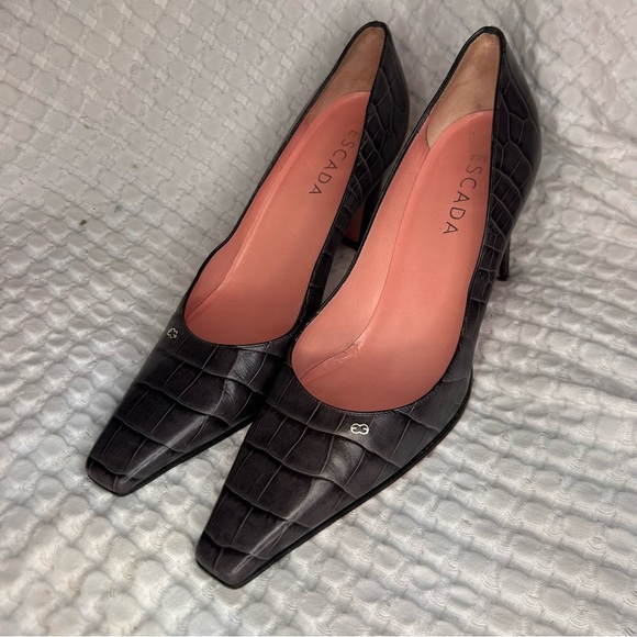 Escada Shoes - Escada Gray Croc Embossed Leather Pumps | Square Toe Italian Heels | Size 40